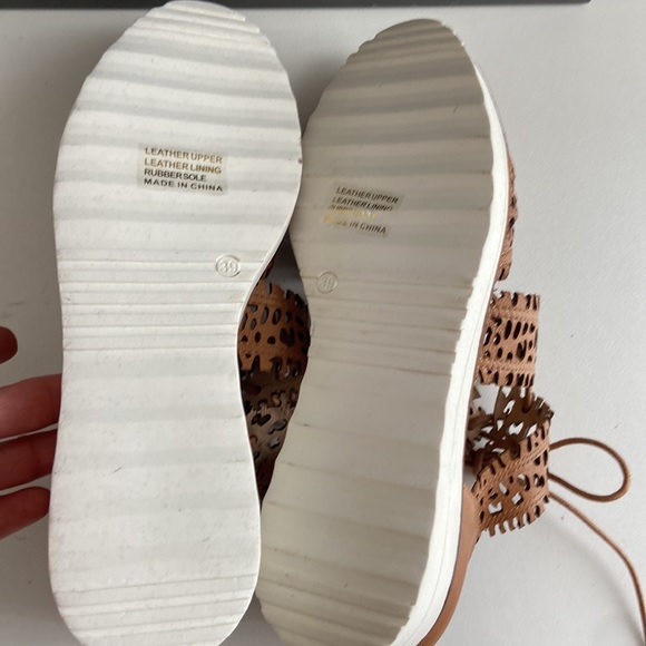 Top End Olay-To Tan Leather Sandals - Picture 4 of 5